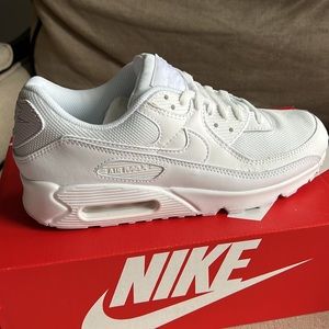 Nike Women’s Air Max 90 size 10
